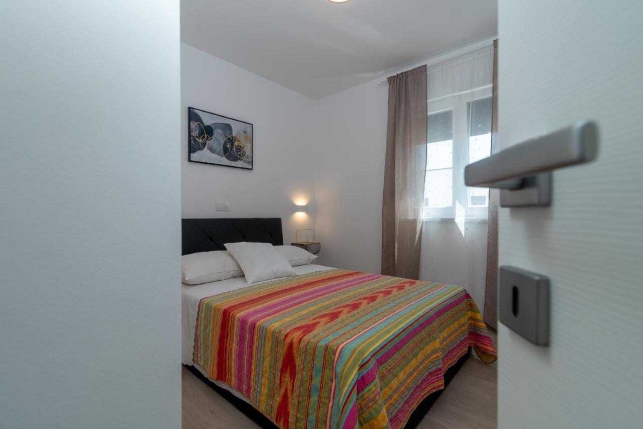 Apartman Lotos Appartement Trogir Buitenkant foto
