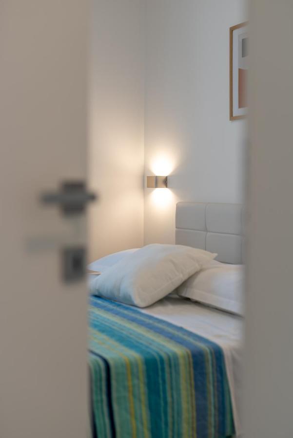 Apartman Lotos Appartement Trogir Buitenkant foto