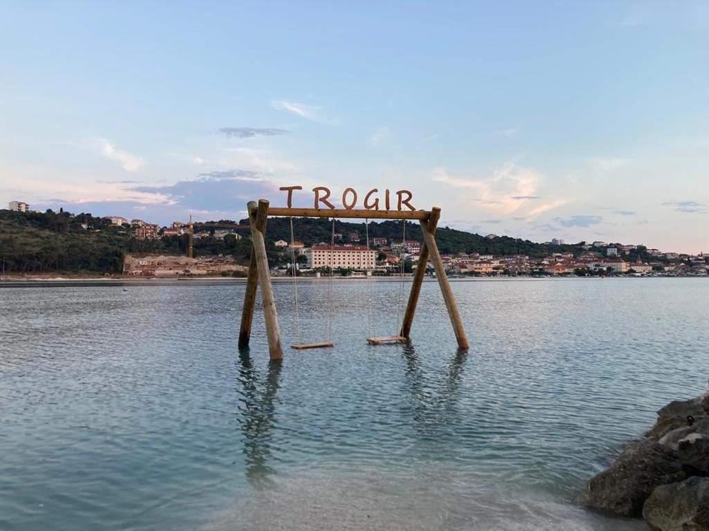 Apartman Lotos Appartement Trogir Buitenkant foto